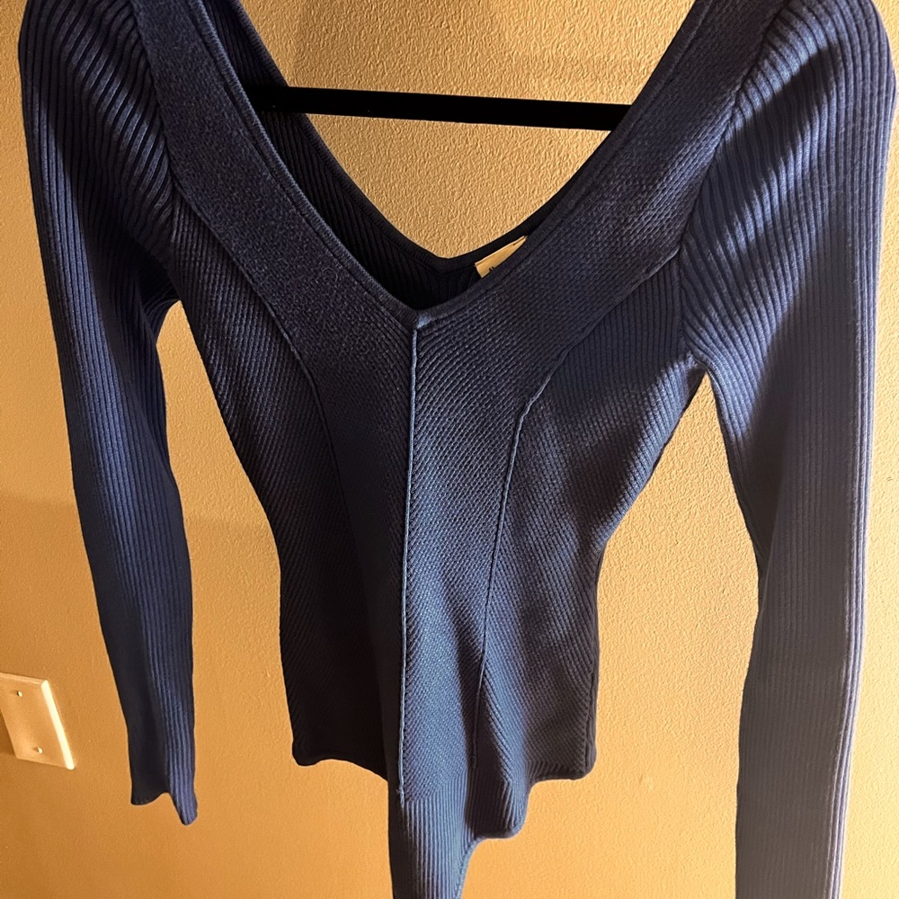 New Abercrombie & Fitch body suite. Front and back v neck. Size M